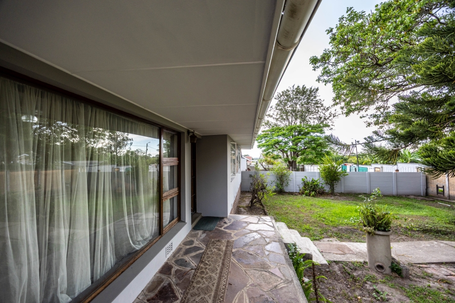 3 Bedroom Property for Sale in Summerpride Eastern Cape